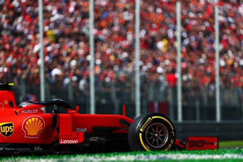 Két baleset is történt, ugyanis a német mick schumacher (haas) már a harmadik szabadedzésen a gumifalnak csapódott. 2019 Forma-1 Olasz Nagydíj, időmérő edzés