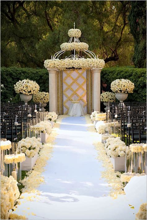 These small details will make a huge impact. Wedding Decorations: Wedding Aisle Decoration Ideas
