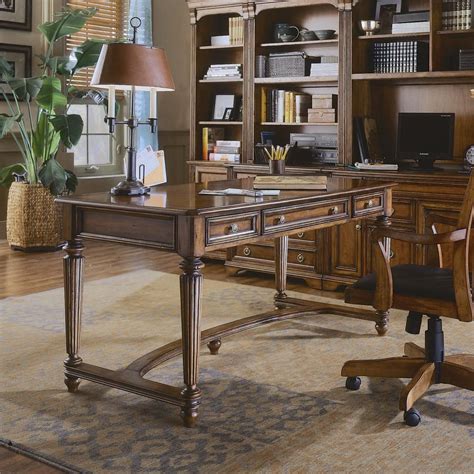 Hooker Furniture Brookhaven 281 10 458 Traditional Table Desk With