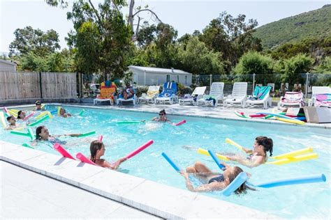 Le village camping pour vos vacances en pleine nature ,au coeur du maquis corse , à la limite du désert des agriates ,face à la magnifique plage de l'ostriconi,le. Camping Kalliste 4* à Saint Florent