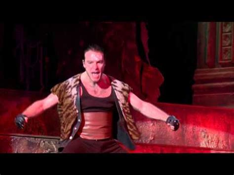 Molnár árontól sem a kemény munka, sem a bolondozás nem áll távol. Molnár Áron - Sztárlexikon - Starity.hu