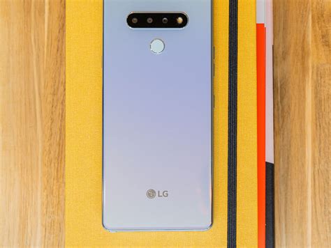 Lg Stylo 6 Review An Affordable Stylus Phone The Verge