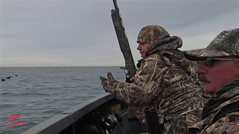 Sea Duck Hunting Vlog 033 January 10th 2017 Jeff Coats Pitboss
