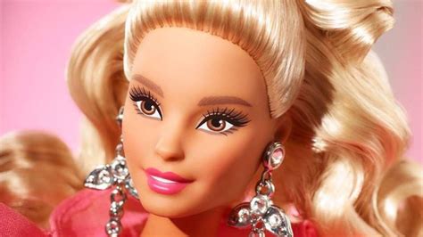 las 5 cosas que no sabías de barbie la muñeca más famosa en el mundo