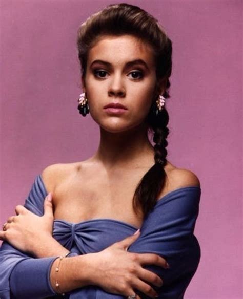 30 Fascinating Photos Of A Young And Beautiful Alyssa Milano In The 1980s And ‘90s ~ Vintage