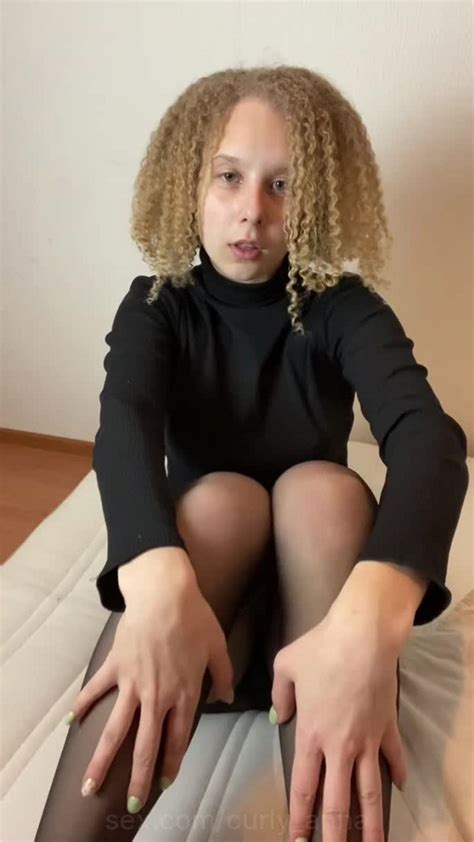 Curly Anna Are You Going To Help Me Rip My Tights Or Should I Do It Myself 😳😳 Foot Fetish