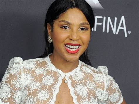 Toni Braxton Continues To Flood The Internet With Pics Featuring