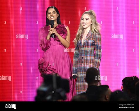 Lilly Singh Left And Sabrina Carpenter Introduce A Performance By