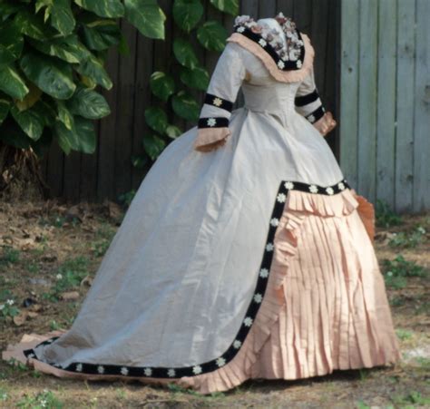 All The Pretty Dresses: 1860's Stunning Dress