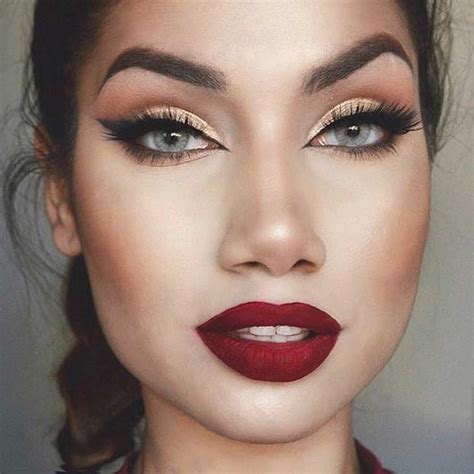 23 Christmas Makeup Ideas To Copy This Season Crazyforus