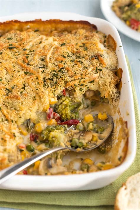 Creamy, cheesy vegetable bake topped with a layer of buttery, flaky crescent rolls. Low Calorie Vegetable Casserole Recipes