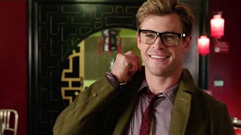 Chris Hemsworth Recalls Playing The Sidekick In Ghostbusters Film Geek Guy