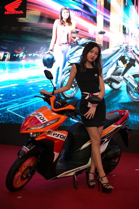 Since its global introduction, spacy has been winning the hearts of riders in europe, america and around asia with beginners and experienced hands alike recognising the. Boon Siew Honda Gears Up In Style with the Honda Vario 150 ...