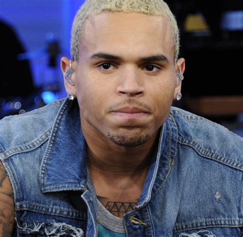 Freundin von chris ammika harris. US-Musiker: Chris Brown rastet wegen Fragen über Rihanna ...