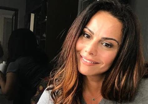 Viviane Araújo Surge Sexy Em Preparação Para Fotos De Lingerie