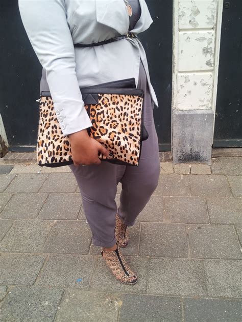 #beautycreatorlampung #inspirasiootdrokplisketalaselebgram #inspirasiootdrokplisket #hijabfashion inspirasi ootd rok plisket. OOTD: Grey 'n Leopard | Supersize my Fashion