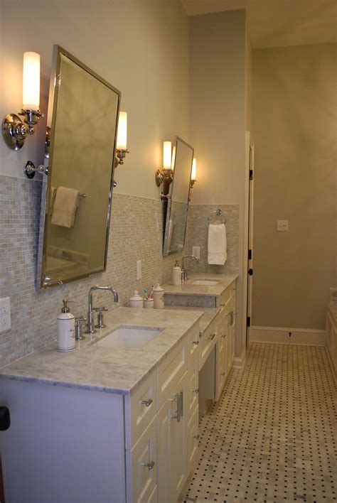 Tile Behind Bathroom Mirror Sbathnor