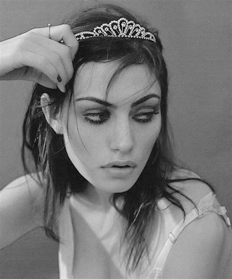 Phoebe Tonkin In A Beauty Shoot For Oyster Magazine Hayley Photo