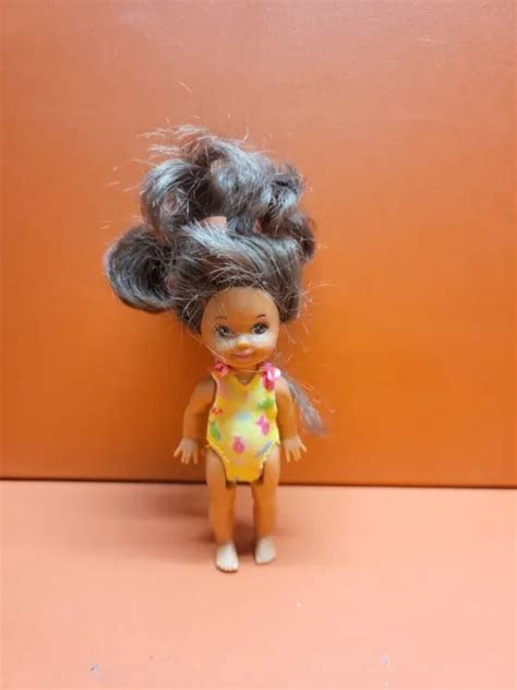 Vintage 1994 Mattel Barbies Sister Pool Fun Kellys Friend Doll W