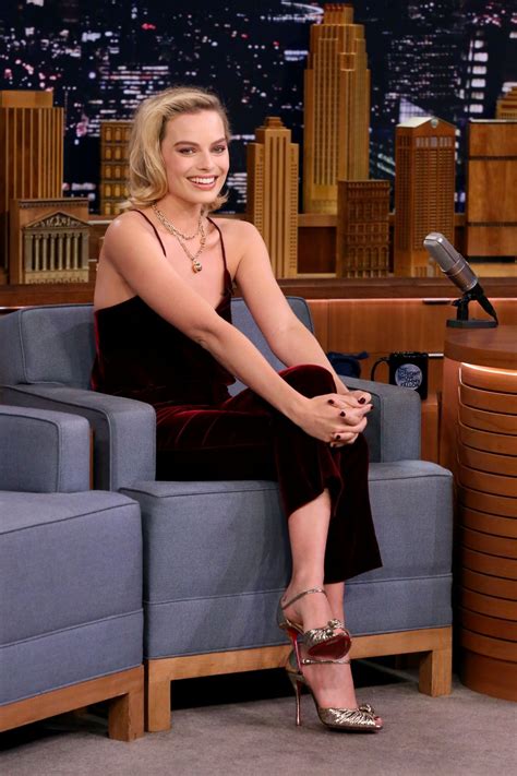 49 Hottest Margot Robbie Sexy Feet Pictures Will Rock Your World The Viraler