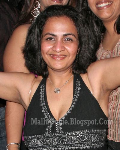 Hot Desi Aunties Showing Armpits In Private Cultural Parties Hot