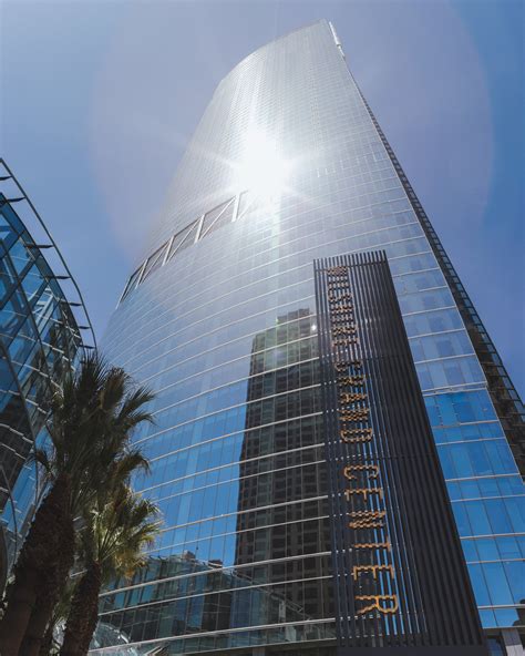 1100 Ft Wilshire Grand Tower Nears Completion In Los Angeles