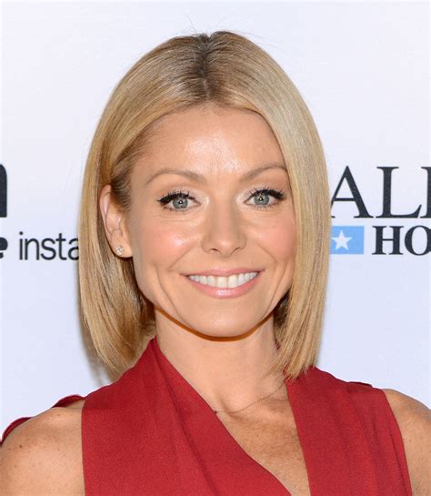 Kelly Ripa Emma Stone And More Celebrities Are Loving Their Bobs