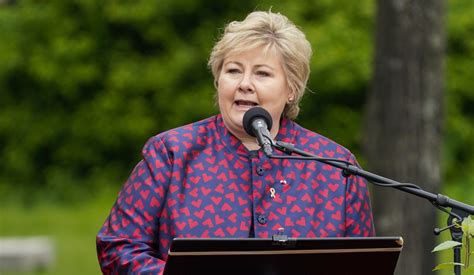 The decade was dominated by erna solberg is part of the baby boomers generation. Erna Solberg hyller flagget på frigjøringsdagen - Document
