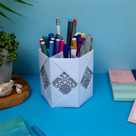 Diy Pencil Holder Out Of Paper Craftsy Hacks