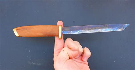 half naked girls get thousands of upvotes how many for a balanced blade in blue imgur