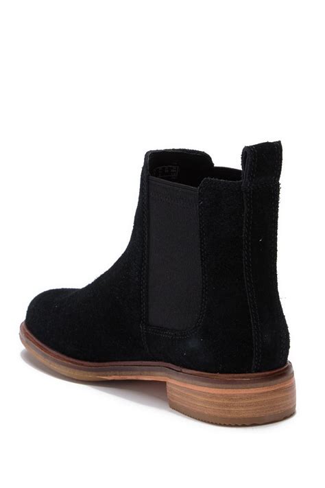 This chelsea boot is crafted to give you that look good feel, it's quality, durable and can stand tropical warm weather. Clarks Suede Clarkdale Chelsea Boot in Black - Lyst
