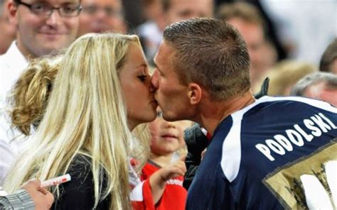 Lukaspodolski.pl libelle forte | designerskie dodatki. Lukas Podolski with Wife Pics | FOOTBALL STARS WALLPAPERS