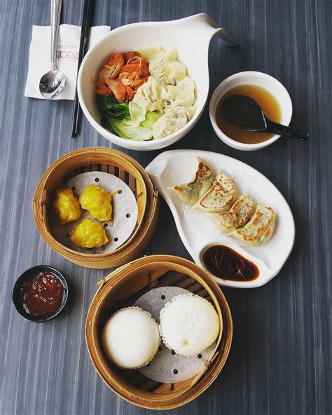 While the best dim sum dishes are traditionally made with pork, since we live in a multicultural country and there is a strong demand for halal/pork free dim sum, we can't exclude it from this list. 6 Halal Dim Sum Spots For Pocket-Friendly Har Gao, Siew ...