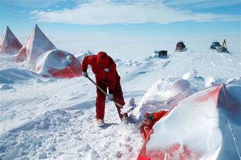 Esa Scientists Spend A White Christmas In Antarctica