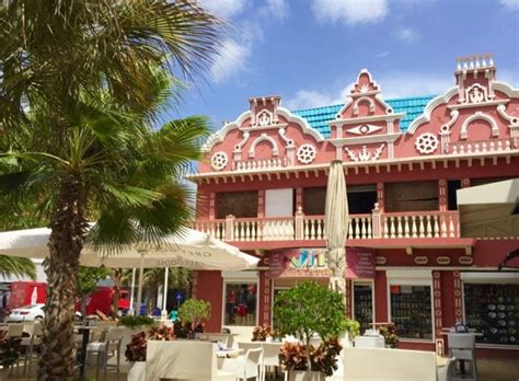 Eat Like A Local In Downtown Oranjestad Aruba A Taste For Travel