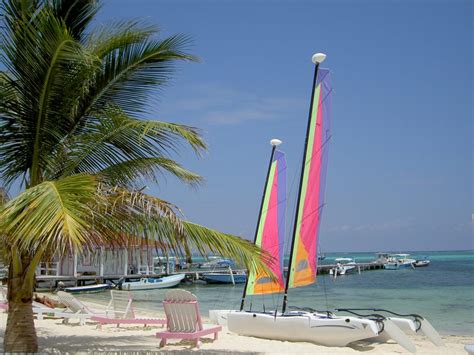 Top Reasons To Visit Ambergris Caye This Summer
