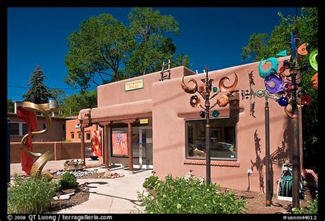 Picturephoto Art Gallery And Modern Sculptures Santa Fe New Mexico Usa