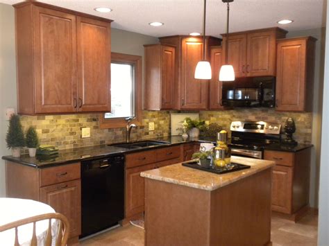 Kitchen Countertops With Honey Oak Cabinets