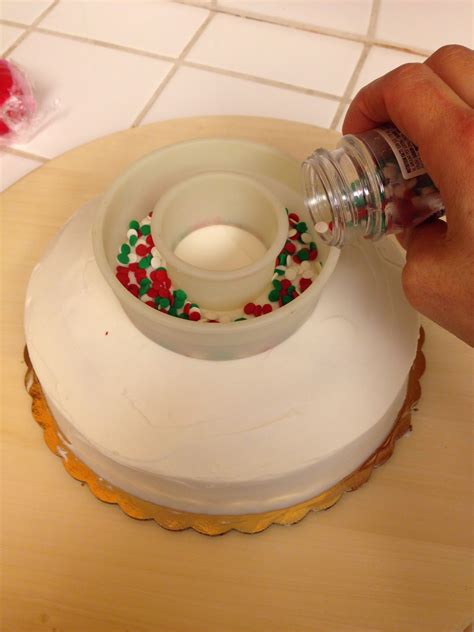 Cute And Easy Christmas Cake