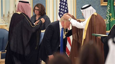 roger stone trump s saudi award ‘makes me want to puke cnn politics