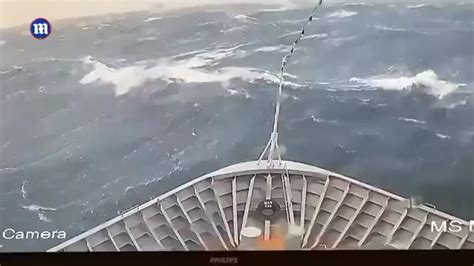 Norwegian Cruise Ship Ms Maud Hit A Massive Rogue Wave On Dec 21 2023 Temporarily Losing Power