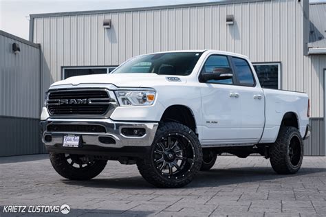 Lifted 2020 Ram 1500 With 22×12 Fuel Vandal Wheels And 6 Inch Rough