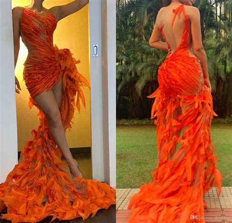 2020 Designer Orange Prom Dresses With Long Train Jewel Neck Ruffles Sexy Evening Dress Custom