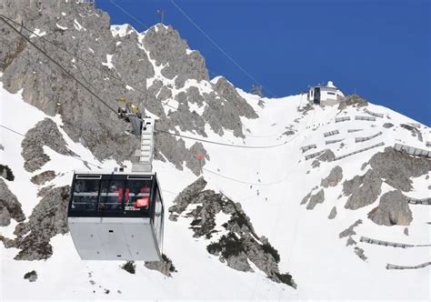 Innsbruck Ski Resorts Info Guide Innsbruck Tirol Austria Review