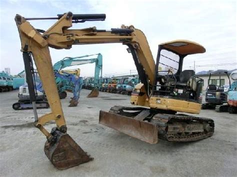 Hydraulic hoses leak, bucket has a hole in it, reservoir pan has a hole in it & leaks. mini-excavator forklift +for+sale+japan,TAG TO BE FOUND ...