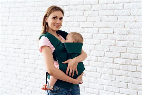 Sie nehmen also ab der geburt am geschehen teil, ohne dass sie dabei der umgebung schutzlos ausgeliefert sind. Babytrage - Ab Wann Kommen Ihre Vorteile Zum Tragen