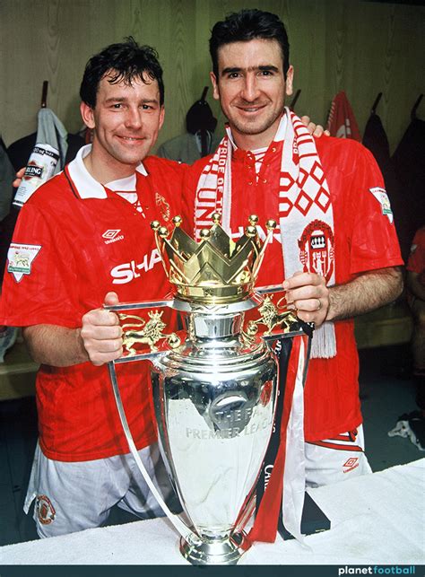 Bryan Robson Eric Cantona Manchester United Premier League Trophy 1993