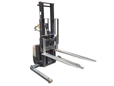 Class 1 Slippers Fork Capacity Up To 09 Tonne Bay City Forklifts