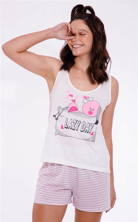 Pijama Feminino Lua Chic Regata Flamingo Lazy Day Off White