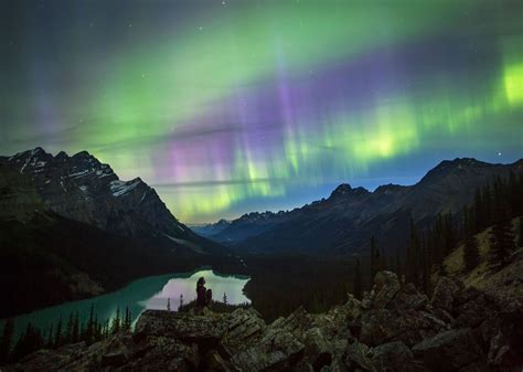 Picture Of Peyto Lake Under The Aurora Borealis See The Northern